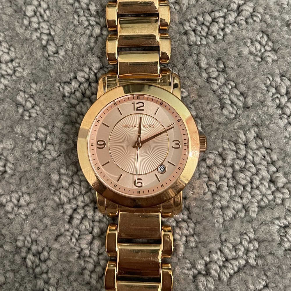 Michael Kors rose gold watch